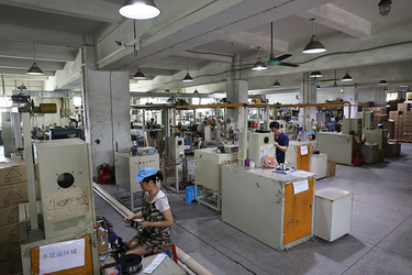 चीन Dongguan Dezhijian Plastic Electronic Ltd